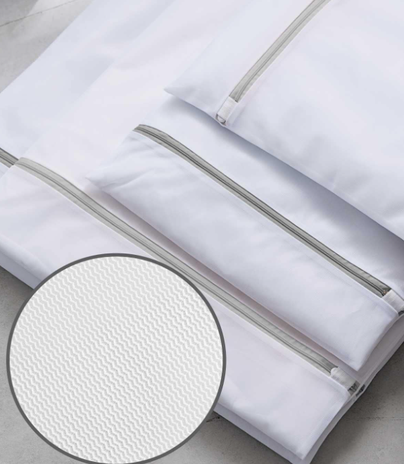 4-Piece Mesh Laundry Wash Bags for Delicate Clothing - Image 2